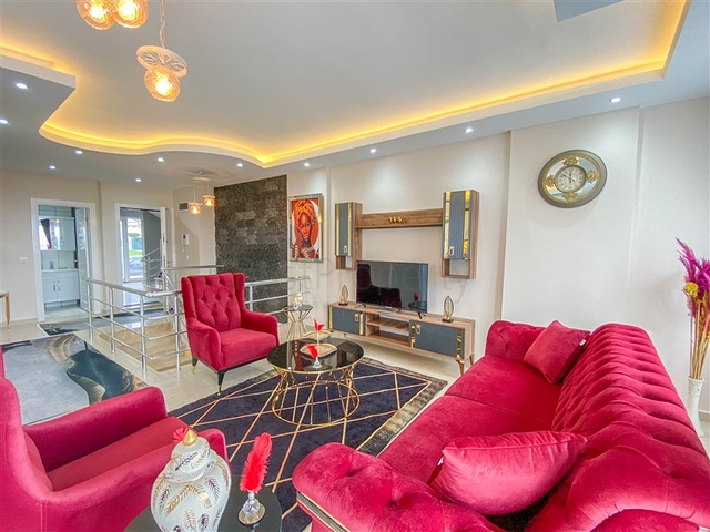 دوبلكس ارضية - غرفتين وصالة ضمن مجمع سكني قريب من البحر - في كاستل / الانيا 