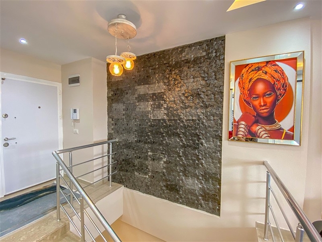 دوبلكس ارضية - غرفتين وصالة ضمن مجمع سكني قريب من البحر - في كاستل / الانيا 