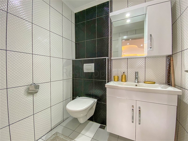 دوبلكس ارضية - غرفتين وصالة ضمن مجمع سكني قريب من البحر - في كاستل / الانيا 