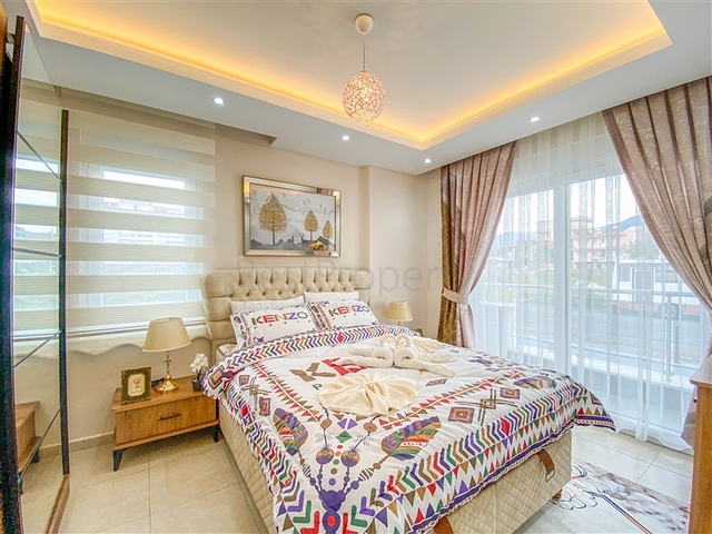 دوبلكس ارضية - غرفتين وصالة ضمن مجمع سكني قريب من البحر - في كاستل / الانيا 