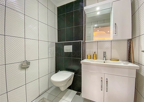 دوبلكس ارضية - غرفتين وصالة ضمن مجمع سكني قريب من البحر - في كاستل / الانيا 