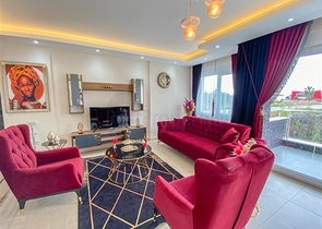 دوبلكس ارضية - غرفتين وصالة ضمن مجمع سكني قريب من البحر - في كاستل / الانيا 