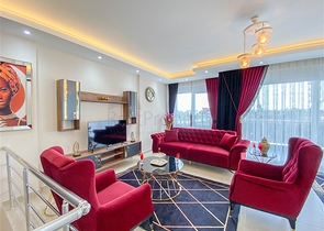 دوبلكس ارضية - غرفتين وصالة ضمن مجمع سكني قريب من البحر - في كاستل / الانيا 