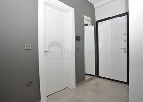 شقة غرفة وصالة -ضمن مجمع سكني حديث - في محمودلار / الانيا 