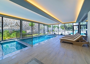 شقة غرفة وصالة -ضمن مجمع سكني حديث - في محمودلار / الانيا 