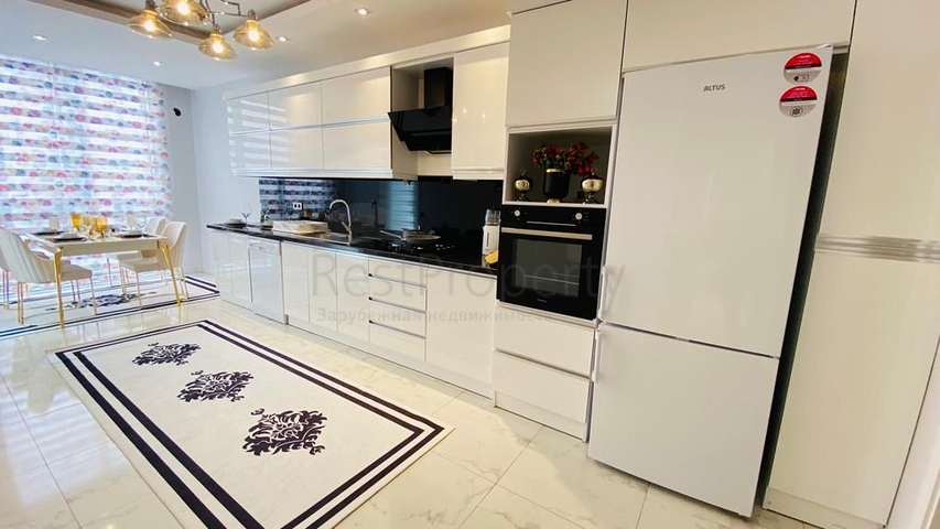 شقة 3 غرف وصالة واسعة -مطبخ منفصل - ضمن مجمع حديث - في محمودلار / الانيا 