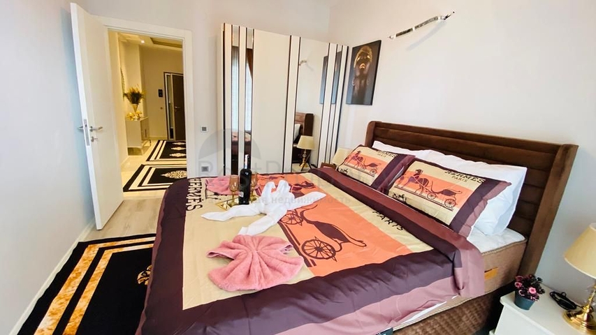 شقة 3 غرف وصالة واسعة -مطبخ منفصل - ضمن مجمع حديث - في محمودلار / الانيا 