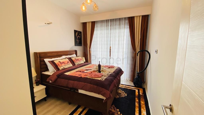 شقة 3 غرف وصالة واسعة -مطبخ منفصل - ضمن مجمع حديث - في محمودلار / الانيا 