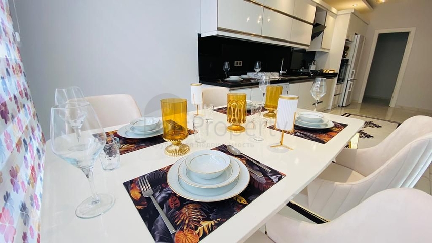 شقة 3 غرف وصالة واسعة -مطبخ منفصل - ضمن مجمع حديث - في محمودلار / الانيا 