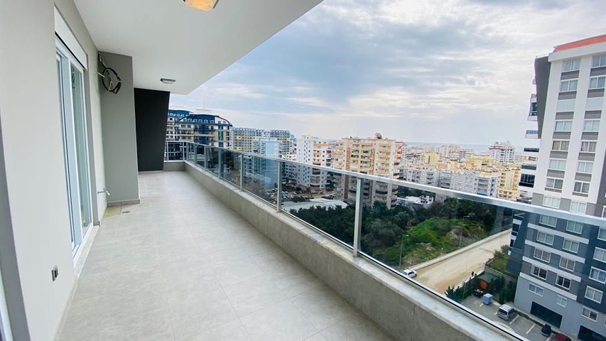 شقة 3 غرف وصالة واسعة -مطبخ منفصل - ضمن مجمع حديث - في محمودلار / الانيا 