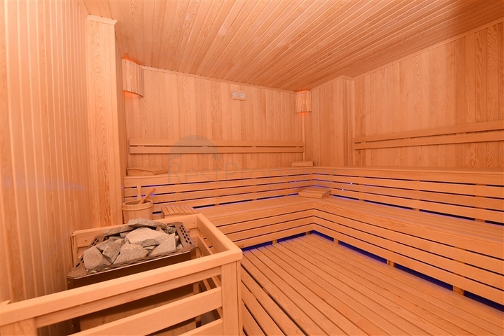 شقة 3 غرف وصالة واسعة -مطبخ منفصل - ضمن مجمع حديث - في محمودلار / الانيا 