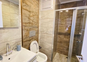 شقة 3 غرف وصالة واسعة -مطبخ منفصل - ضمن مجمع حديث - في محمودلار / الانيا 