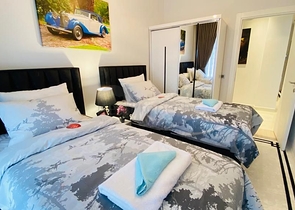 شقة 3 غرف وصالة واسعة -مطبخ منفصل - ضمن مجمع حديث - في محمودلار / الانيا 