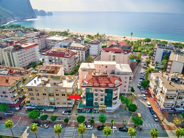 جانب شاطئ كليوباترا - شقة 2 غرفة وصالة ضمن بناء حديث - في مركز الانيا 