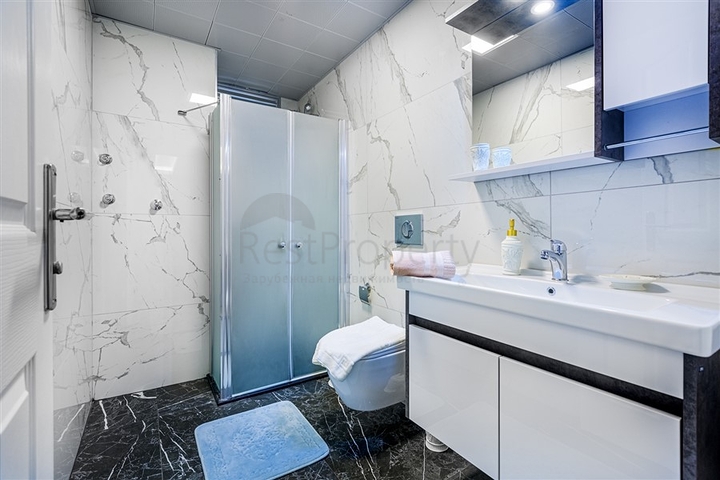 جانب شاطئ كليوباترا - شقة 2 غرفة وصالة ضمن بناء حديث - في مركز الانيا 