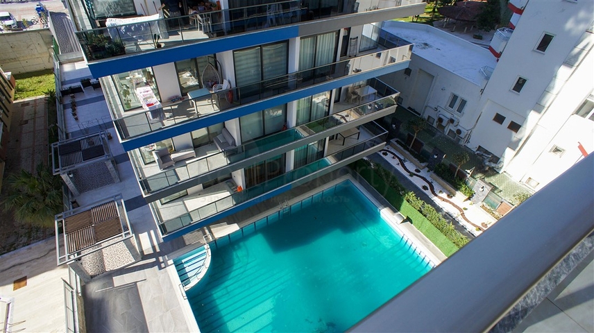 اطلالة بحر - شقة غرفة وصالة مفروشة -مجمع فاخر -في محمودلار/ الانيا