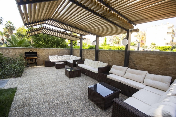 اطلالة بحر - شقة غرفة وصالة مفروشة -مجمع فاخر -في محمودلار/ الانيا