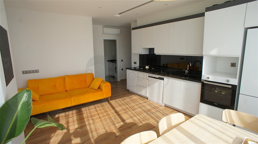 اطلالة بحر - شقة غرفة وصالة مفروشة -مجمع فاخر -في محمودلار/ الانيا