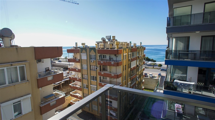 اطلالة بحر - شقة غرفة وصالة مفروشة -مجمع فاخر -في محمودلار/ الانيا