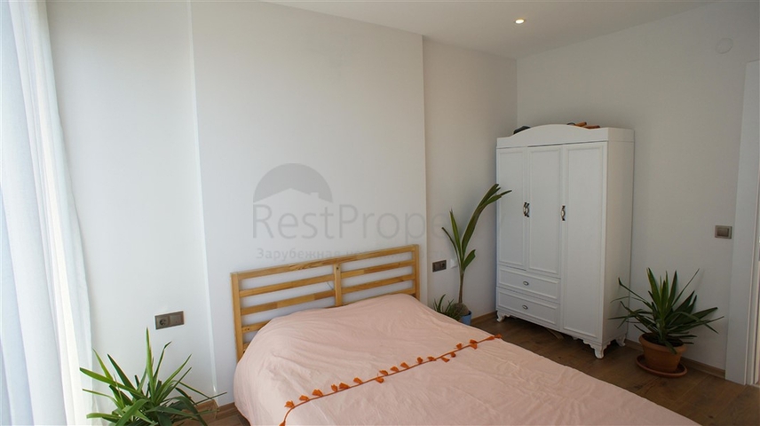 اطلالة بحر - شقة غرفة وصالة مفروشة -مجمع فاخر -في محمودلار/ الانيا