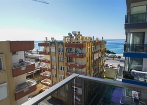 اطلالة بحر - شقة غرفة وصالة مفروشة -مجمع فاخر -في محمودلار/ الانيا