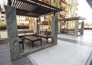 اطلالة بحر - شقة غرفة وصالة مفروشة -مجمع فاخر -في محمودلار/ الانيا