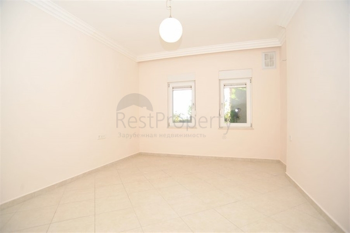 اطلالة بحر -شقة غرفتين وصالة مع تراس واسع -ضمن مجمع سكني في افسلار / الانيا 