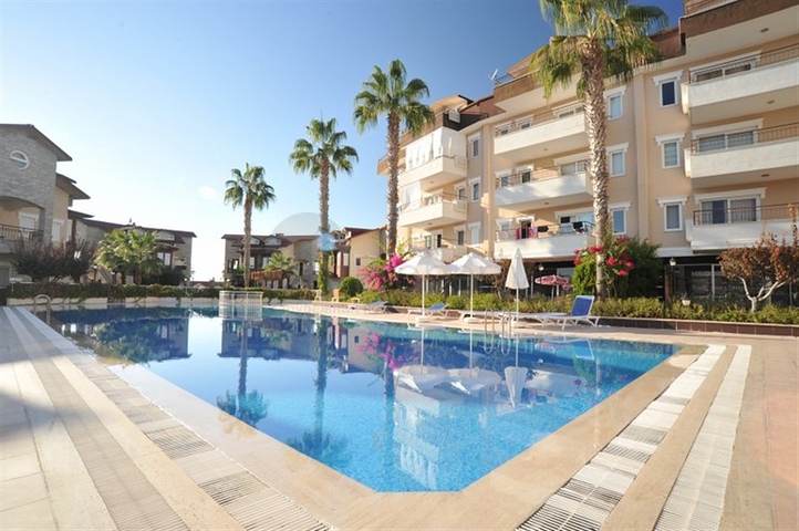 اطلالة بحر -شقة غرفتين وصالة مع تراس واسع -ضمن مجمع سكني في افسلار / الانيا 