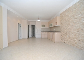 اطلالة بحر -شقة غرفتين وصالة مع تراس واسع -ضمن مجمع سكني في افسلار / الانيا 