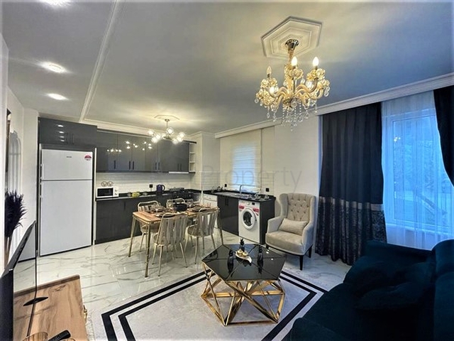 اثاث انيق - شقة غرفتين وصالة ضمن مجمع -في توسمور / الانيا 