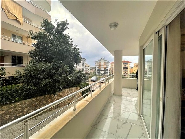 اثاث انيق - شقة غرفتين وصالة ضمن مجمع -في توسمور / الانيا 