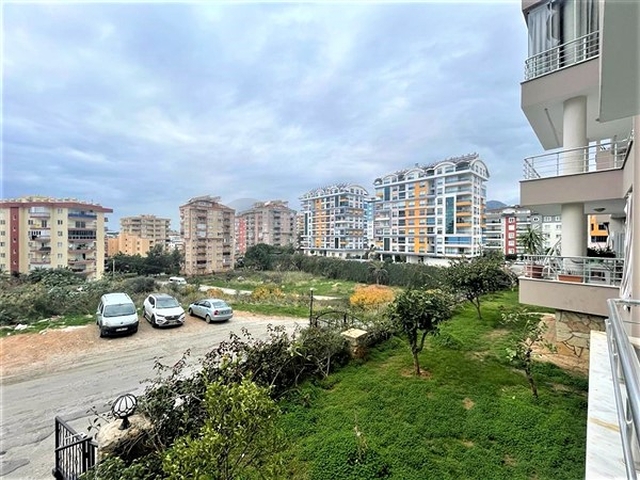 اثاث انيق - شقة غرفتين وصالة ضمن مجمع -في توسمور / الانيا 