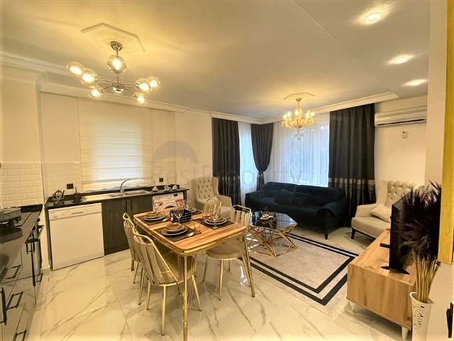 اثاث انيق - شقة غرفتين وصالة ضمن مجمع -في توسمور / الانيا 