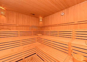 اثاث انيق - شقة غرفتين وصالة ضمن مجمع -في توسمور / الانيا 