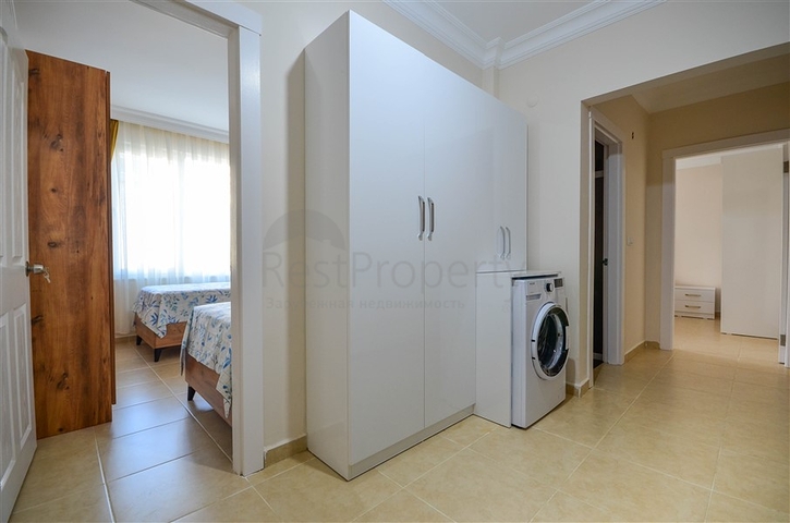 قريبة من البحر والاسواق -شقة 2 غرفة وصالة مفروشة -في محمودلار / الانيا 