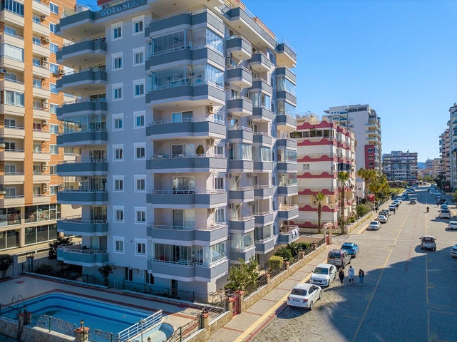 غرفتين وصالة مفروشة - ضمن مجمع - في محمودلار / الانيا 