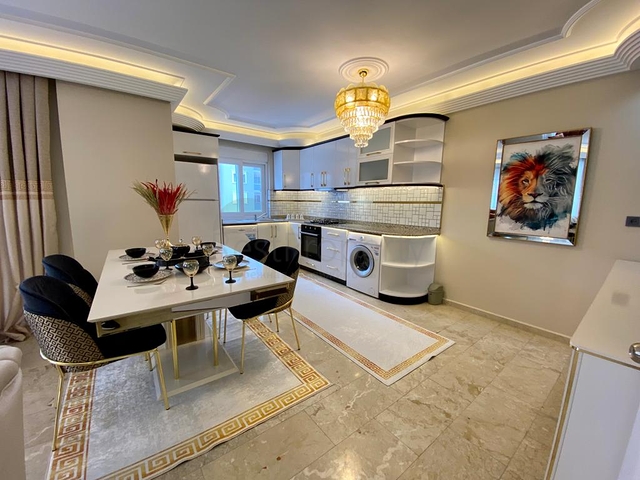 غرفتين وصالة مفروشة - ضمن مجمع - في محمودلار / الانيا 