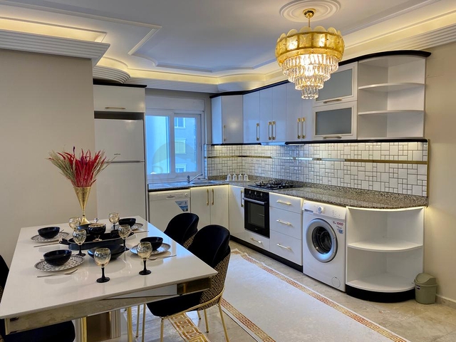 غرفتين وصالة مفروشة - ضمن مجمع - في محمودلار / الانيا 