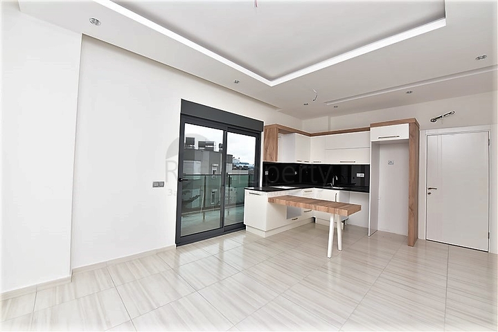 شقة غرفة وصالة ضمن مجمع سكني حديث - في افسلار / الانيا 