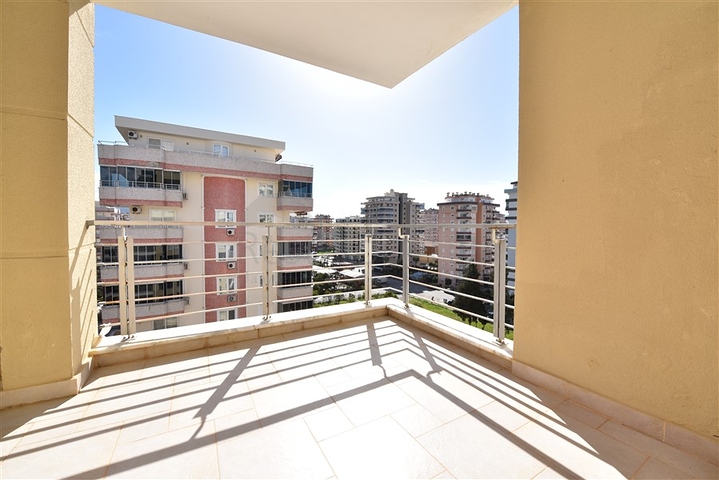 شقة 2 + 1 للإيجار