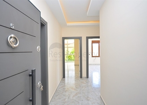 جانب المشفى الحكومي في الانيا - شقة 2 غرفة وصالة ضمن مجمع حديث في اوبا / الانيا 