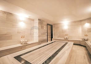 شقة على البحر مباشرة -مجمع حديث - في محمودلار / الانيا 