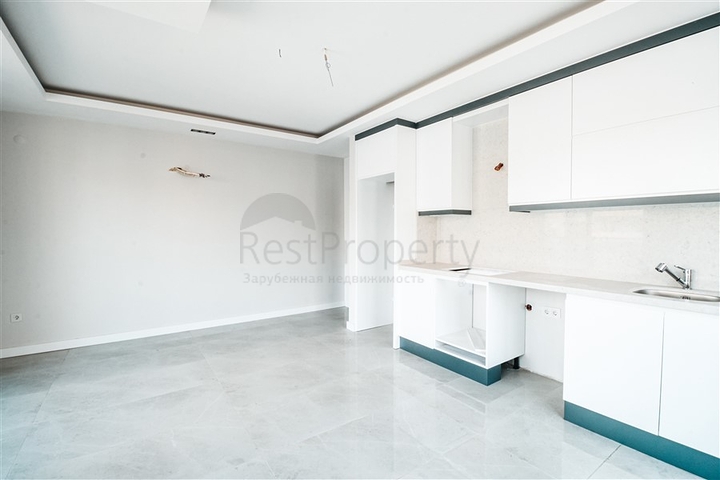 مجمع صف اول على البحر - شقة 2 غرفة وصالة -محمودلار / الانيا 