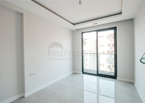 مجمع صف اول على البحر - شقة 2 غرفة وصالة -محمودلار / الانيا 