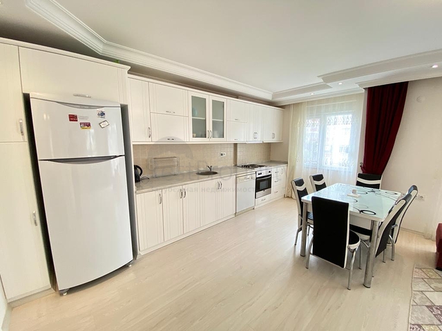 قريبة من البحر - شقة غرفتين وصالة - مفروشة - في محمودلار / الانيا 