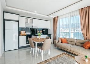 اطلالة بحر مباشرة - شقة غرفة وصالة مفروشة - مجمع حديث - في محمودلار / الانيا 