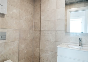 اطلالة بحر مباشرة - شقة غرفة وصالة مفروشة - مجمع حديث - في محمودلار / الانيا 