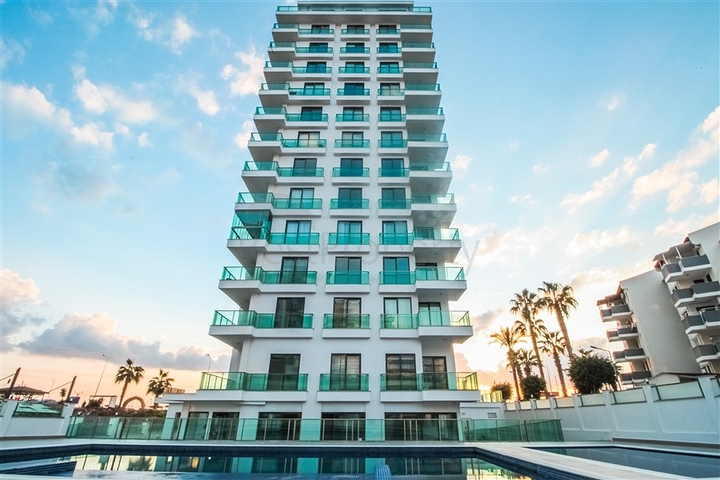 اطلالة بحر مباشرة -شقة غرفتين وصالة ضمن مجمع فاخر -في محمودلار/ الانيا 