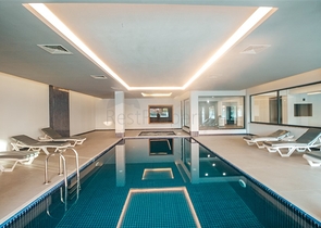 اطلالة بحر مباشرة -شقة غرفتين وصالة ضمن مجمع فاخر -في محمودلار/ الانيا 