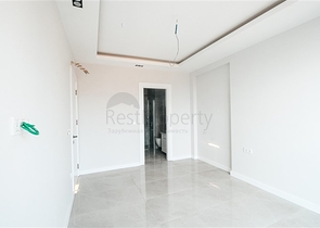 اطلالة بحر مباشرة -شقة غرفتين وصالة ضمن مجمع فاخر -في محمودلار/ الانيا 